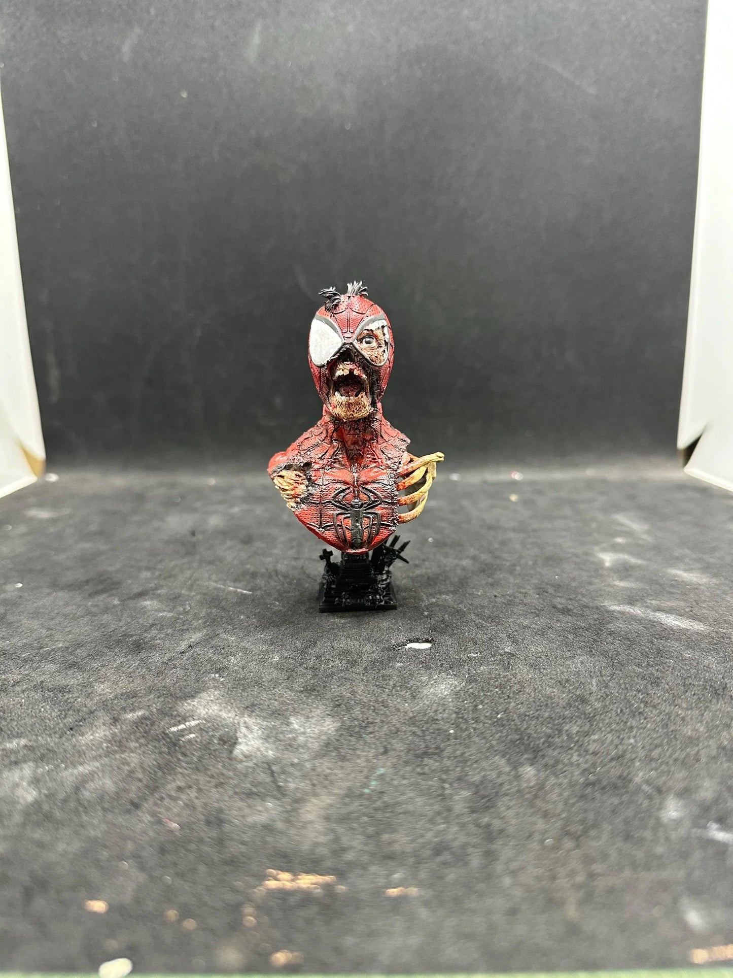 Spider-Man Zombie Cosplay Bust - Hand-Painted Resin Horror Marvel Collector Gift