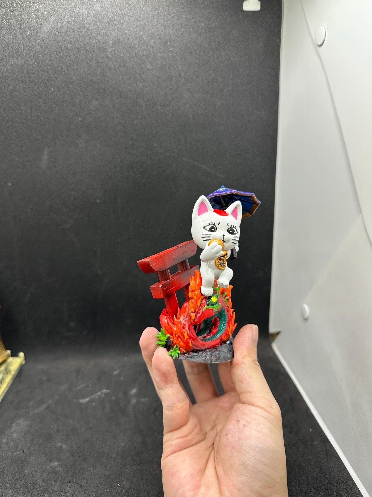 Hand-Painted Neko-jii Yokai Lucky Cat: Quirky Maneki-neko Resin Desk Decor