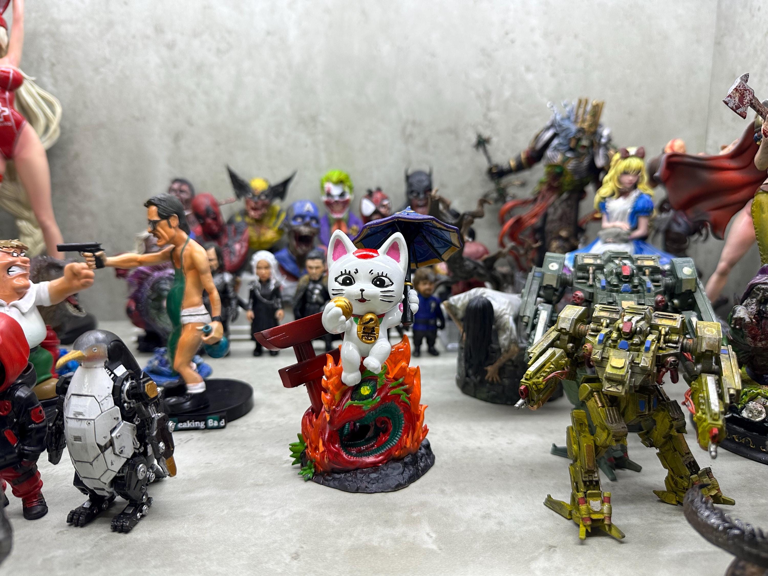 Hand-Painted Neko-jii Yokai Lucky Cat: Quirky Maneki-neko Resin Desk Decor