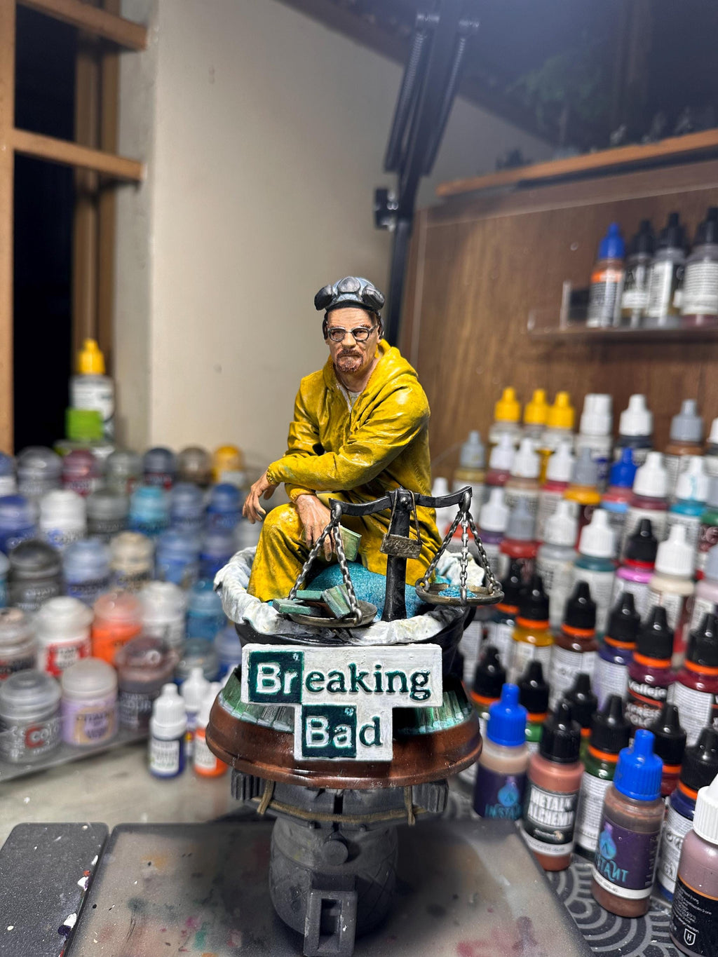 Mr. White aka Heisenberg (Breaking Bad) - Hand-Painted 3D Resin Figure