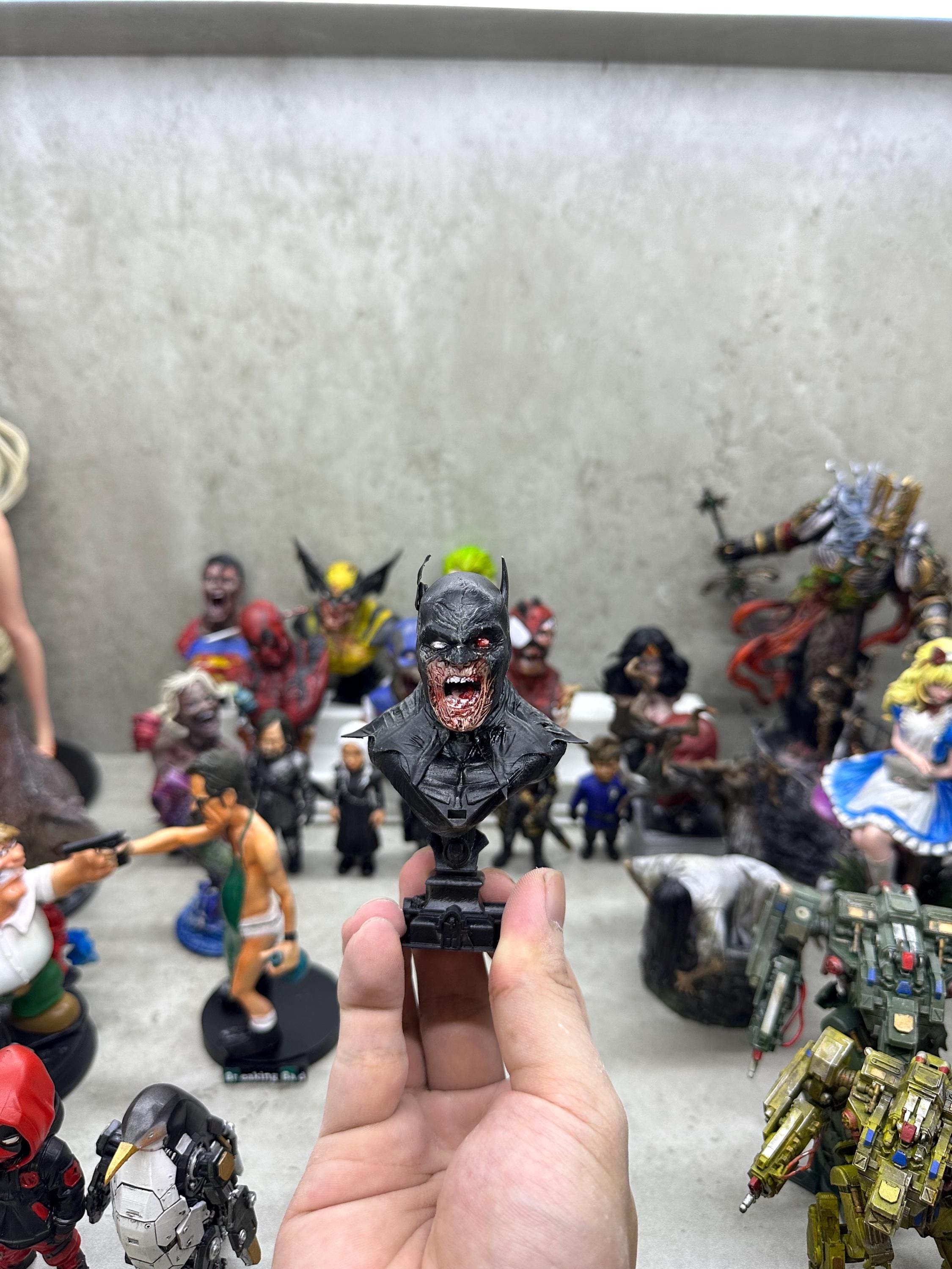 Batman Zombie Cosplay Bust - The Undead Dark Knight Hand-Painted Resin - Horror DC Collector Gift