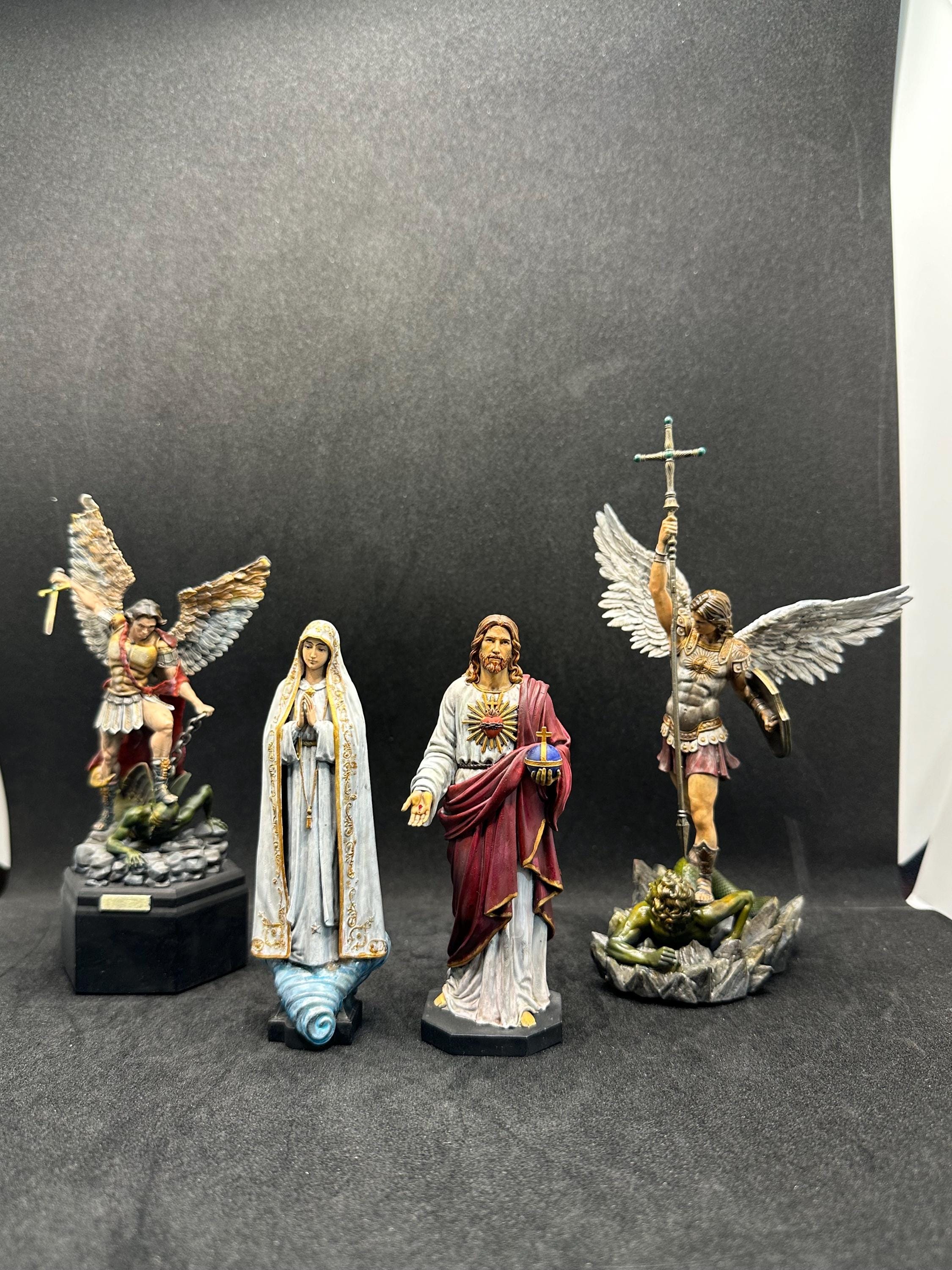 Jesus Christ Statue - Highly Detailed 3D Resin Hand-Painted Figure