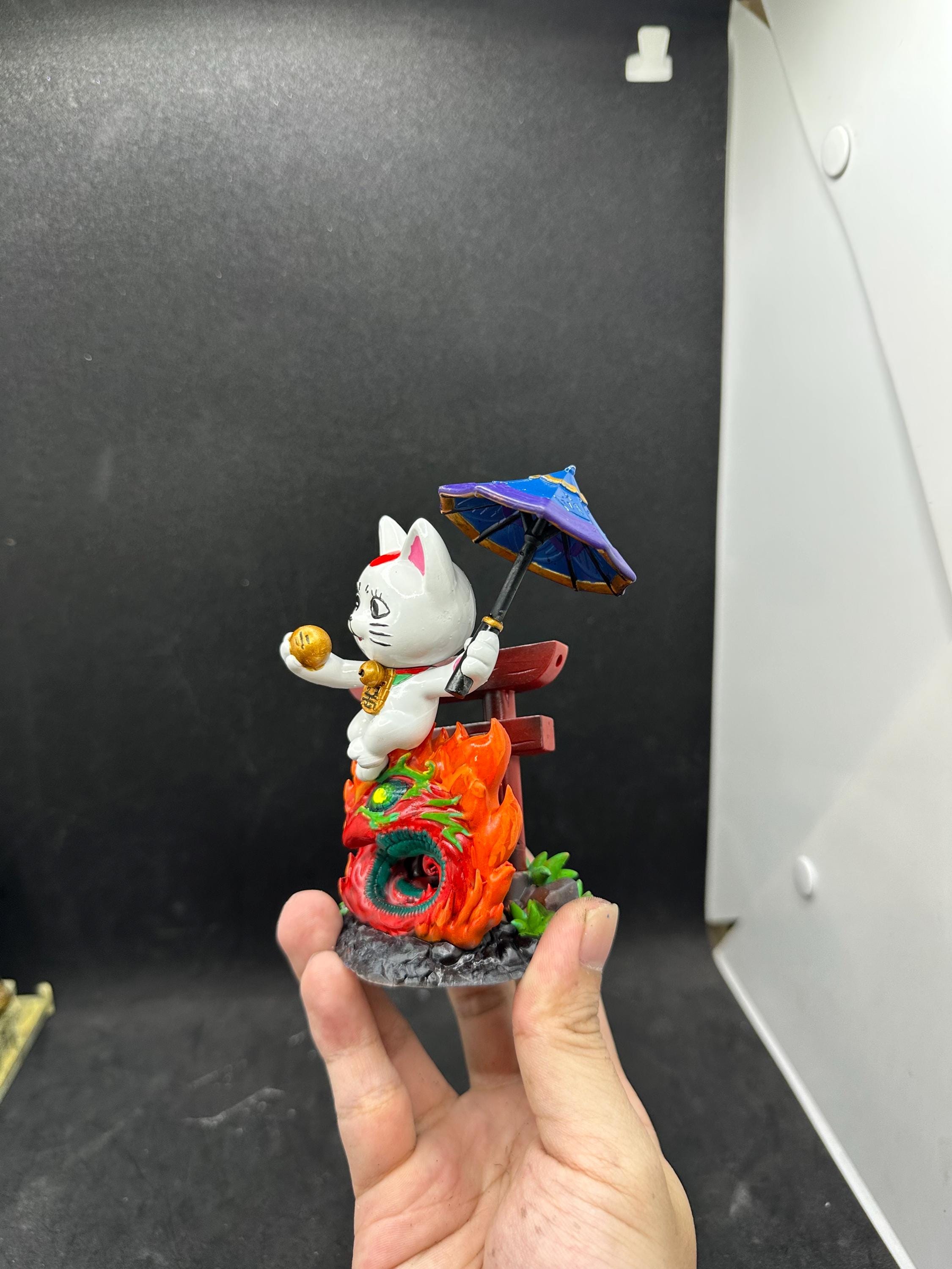 Hand-Painted Neko-jii Yokai Lucky Cat: Quirky Maneki-neko Resin Desk Decor