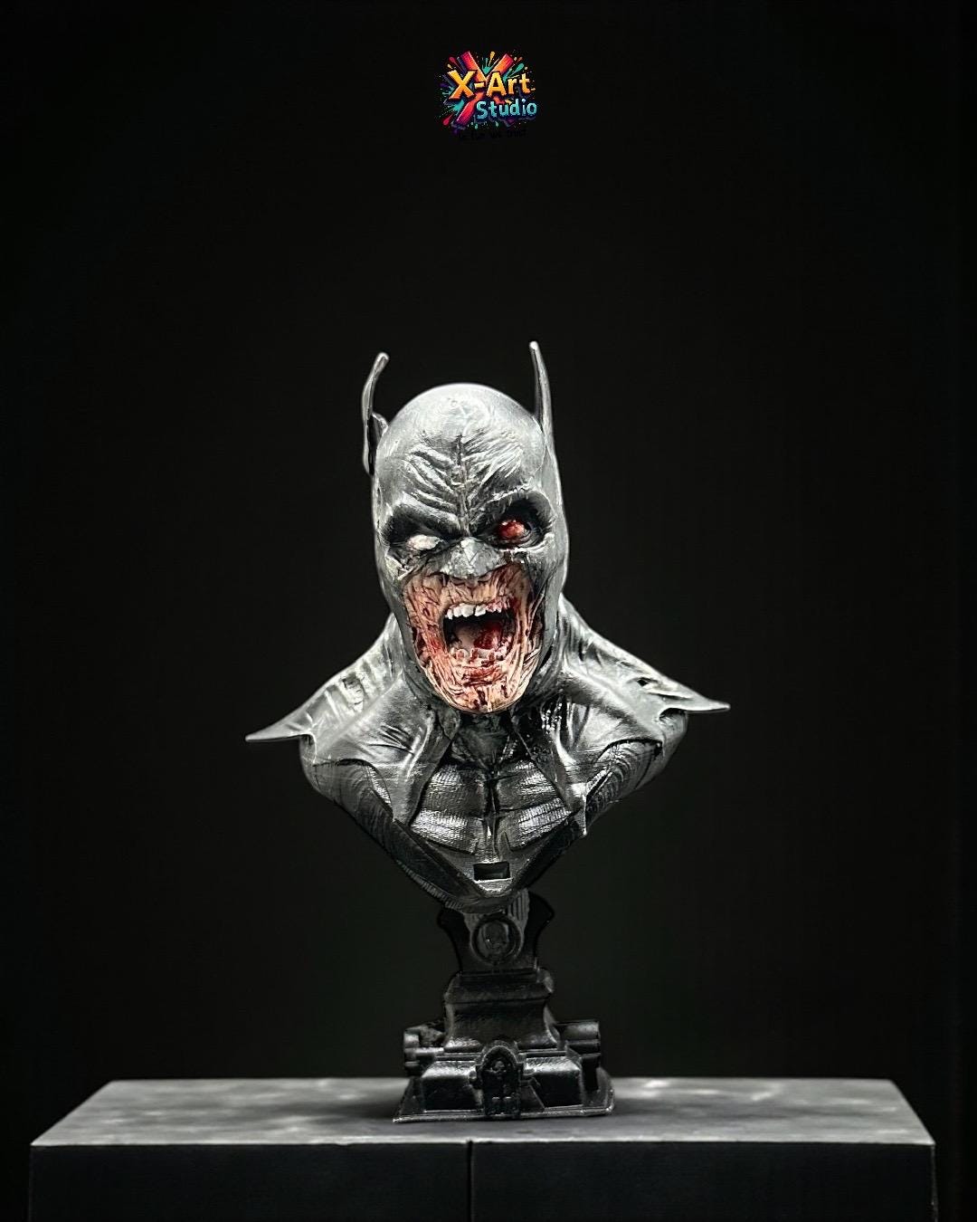 Batman Zombie Cosplay Bust - The Undead Dark Knight Hand-Painted Resin - Horror DC Collector Gift