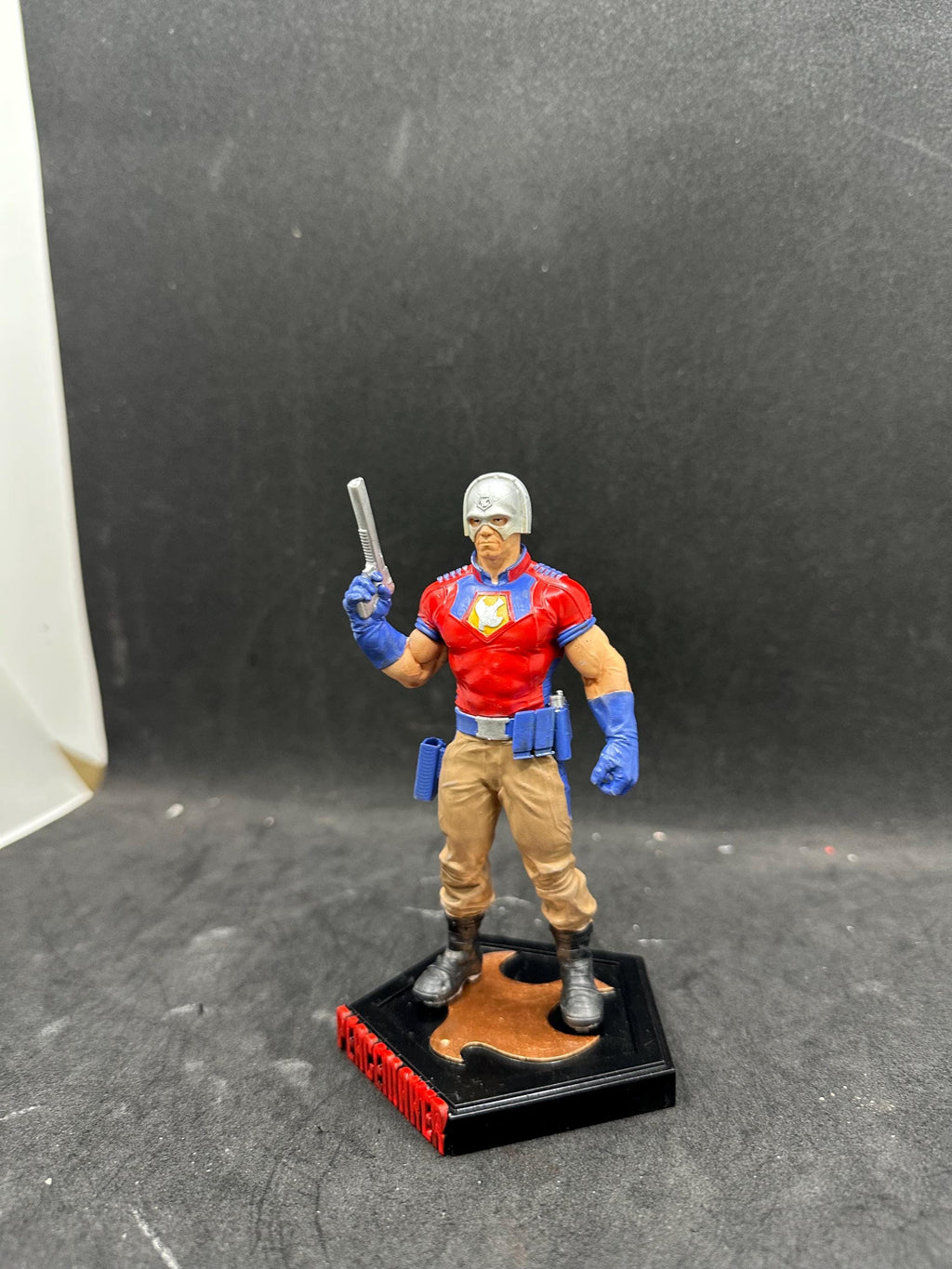 PEACEMAKER-Inspired Hand-Painted 3D Resin Statue - Suicide Squad Character Figurine - Movie Villain Gift