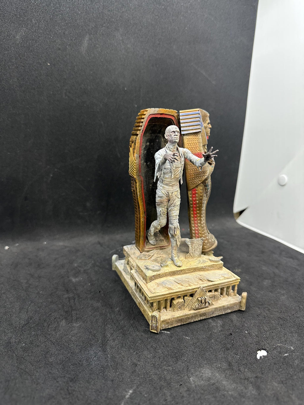 The Mummy Diorama - 3D Resin Hand-Painted Figure - Universal Monsters (1932 Film), Classic Horror Collector's Gift