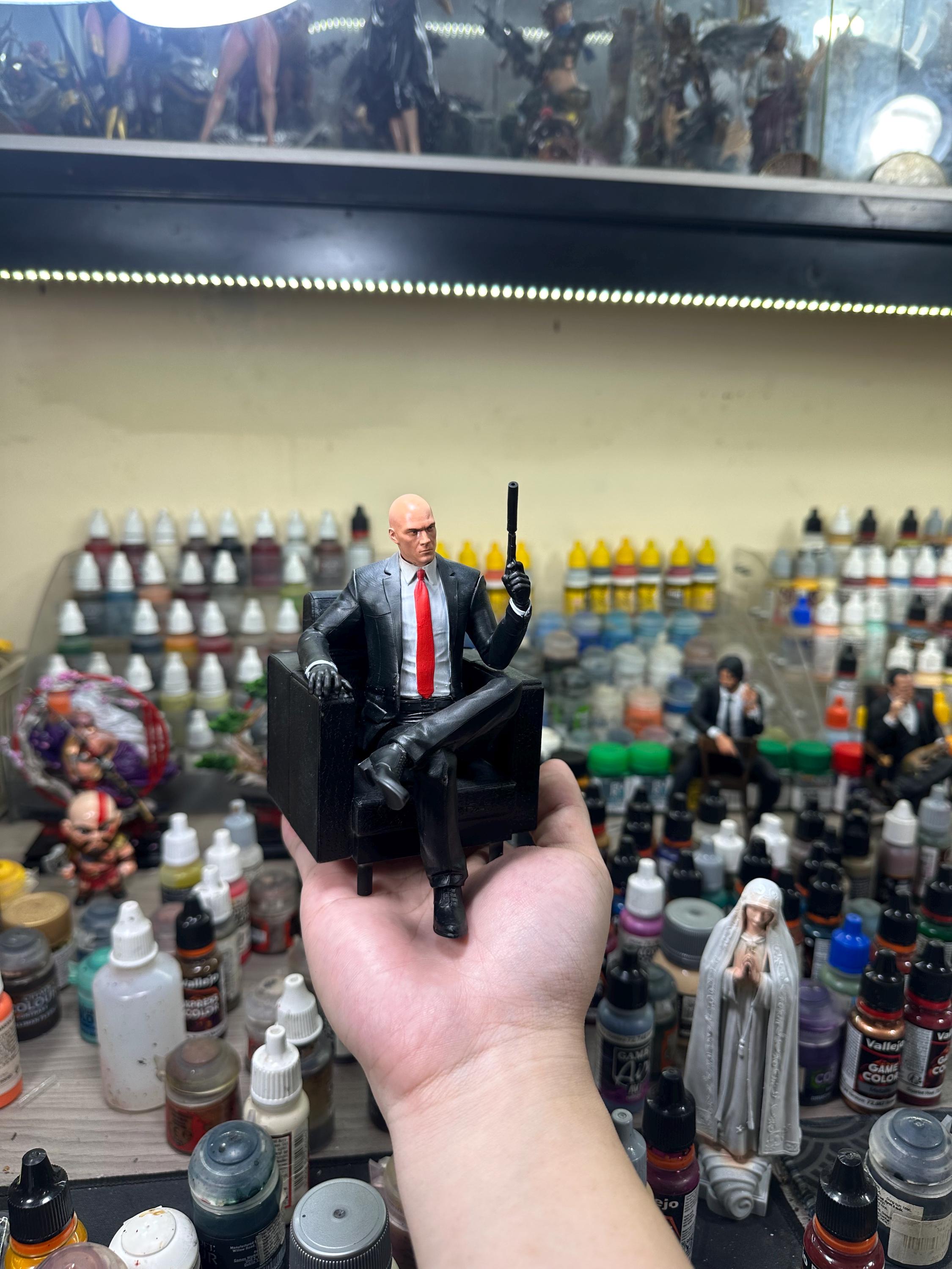 Hitman - Agent 47 is ready for the contract - Hand-Painted 3D Resin Figure