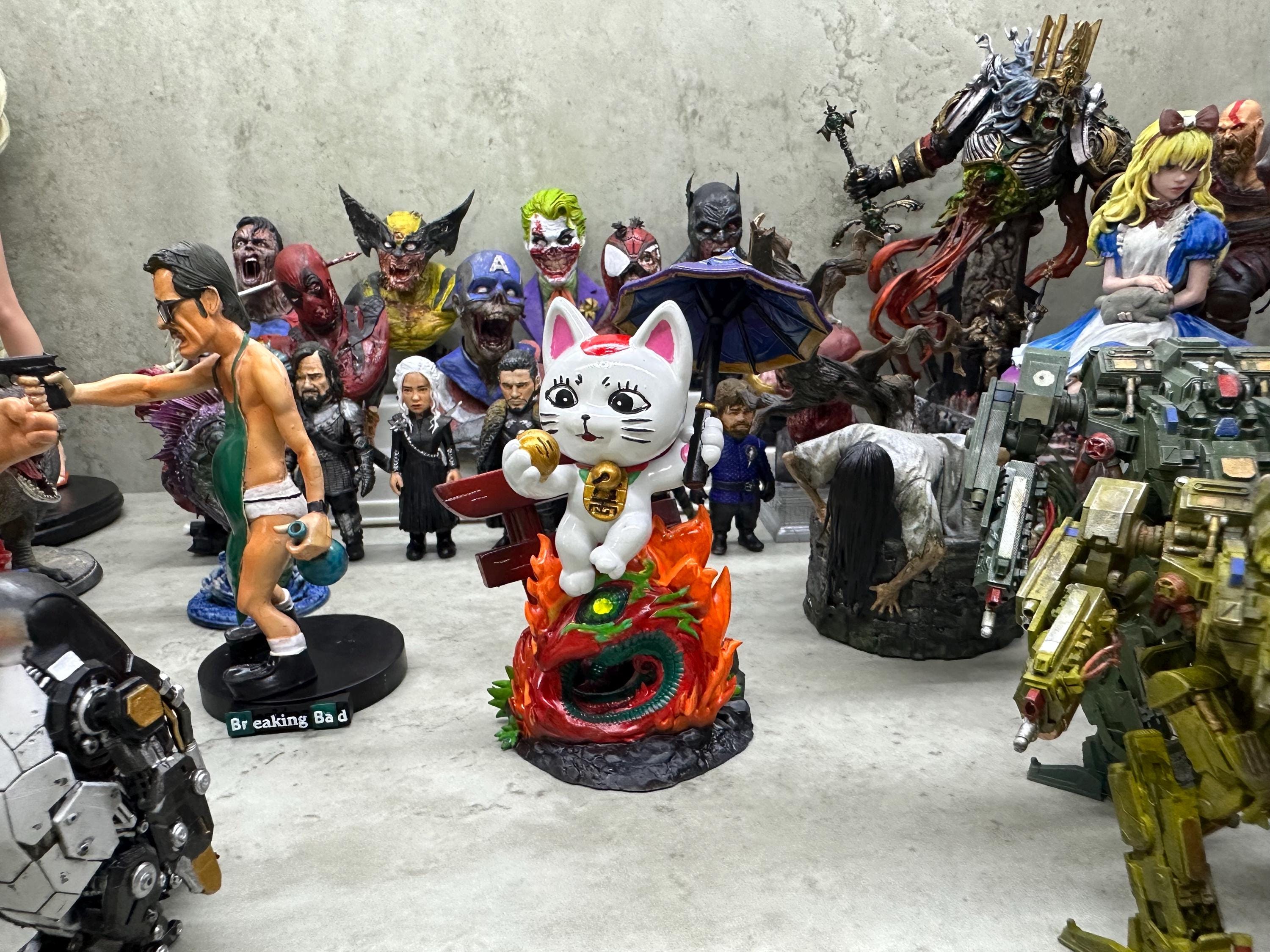 Hand-Painted Neko-jii Yokai Lucky Cat: Quirky Maneki-neko Resin Desk Decor