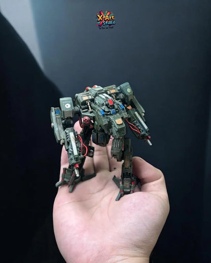 Hand-Painted Heavy Battle Mech Model – Poseable Sci-Fi Figure