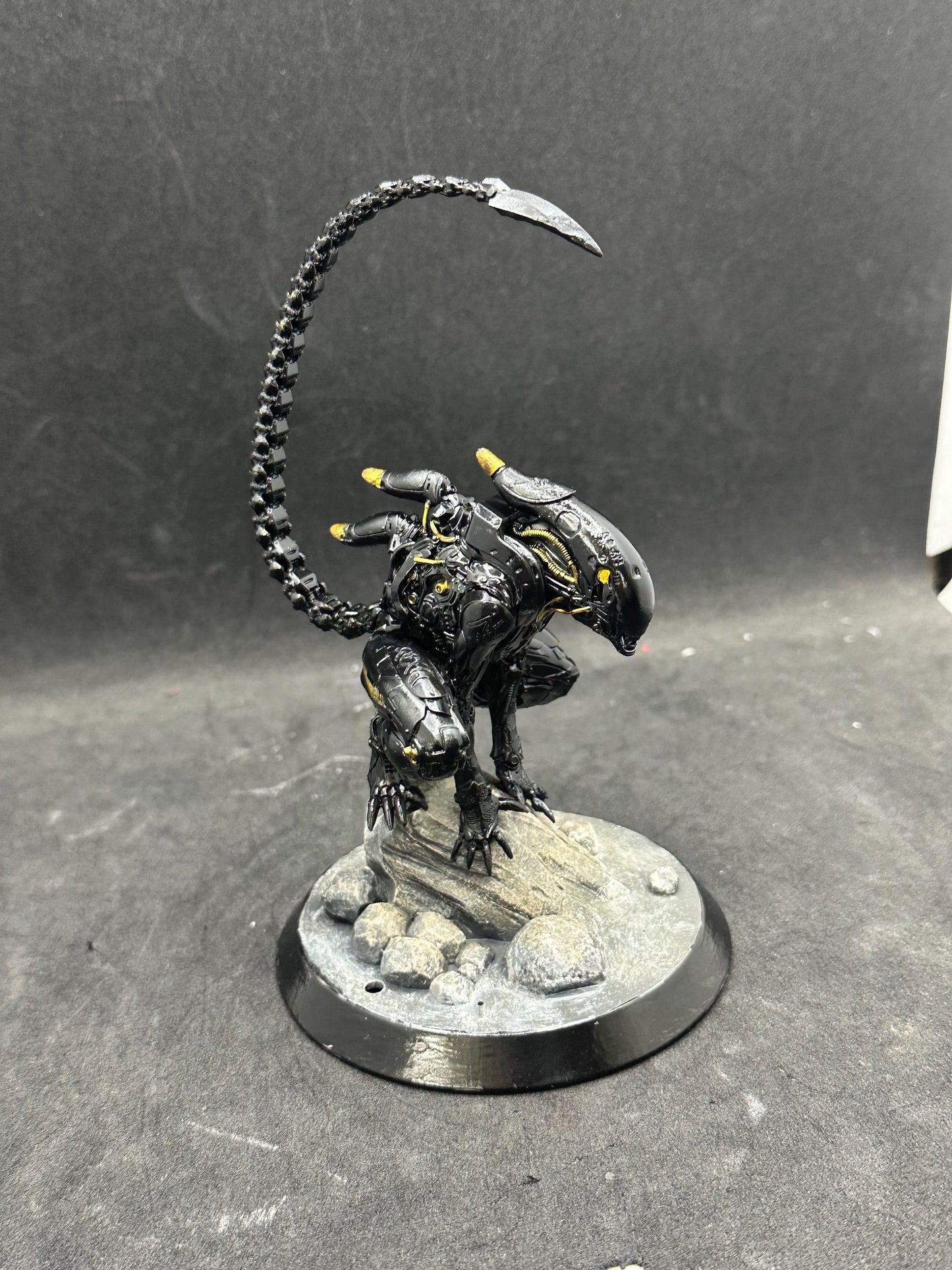 Hand-Painted Mechanical Space Monster – Sci-Fi Alien Cyborg Statue - Resin Art