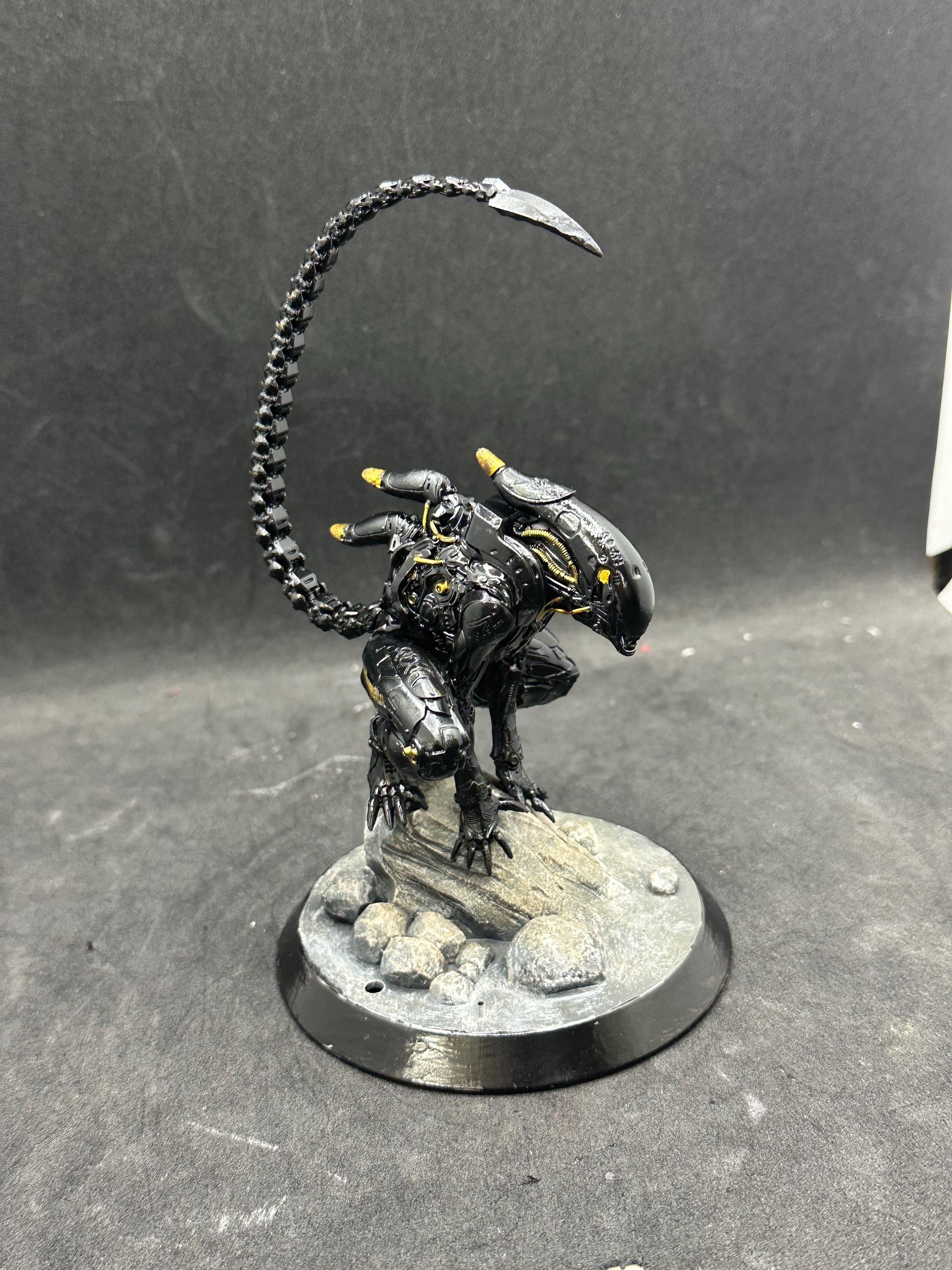 Hand-Painted Mechanical Space Monster – Sci-Fi Alien Cyborg Statue - Resin Art