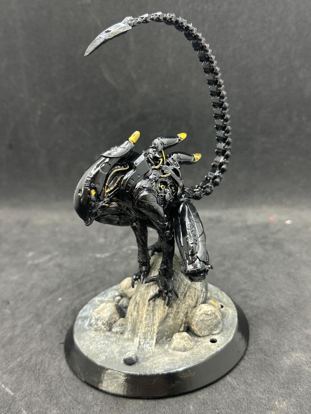 Hand-Painted Mechanical Space Monster – Sci-Fi Alien Cyborg Statue - Resin Art