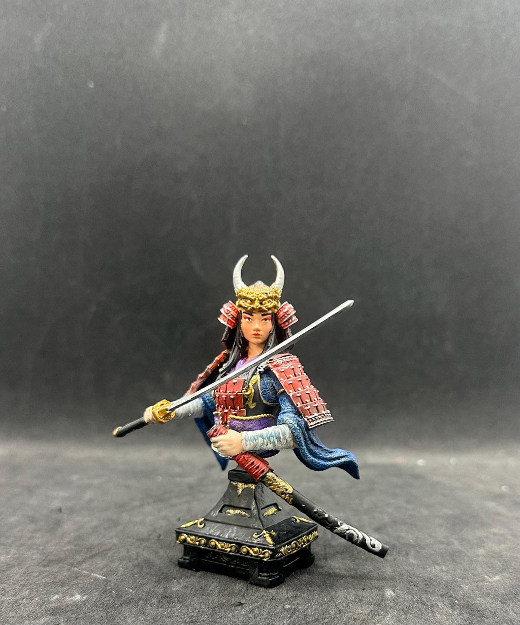 Hand-Painted Female Samurai Bust – Japanese Warrior Statue, Katana Art