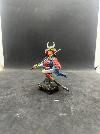 Hand-Painted Female Samurai Bust – Japanese Warrior Statue, Katana Art