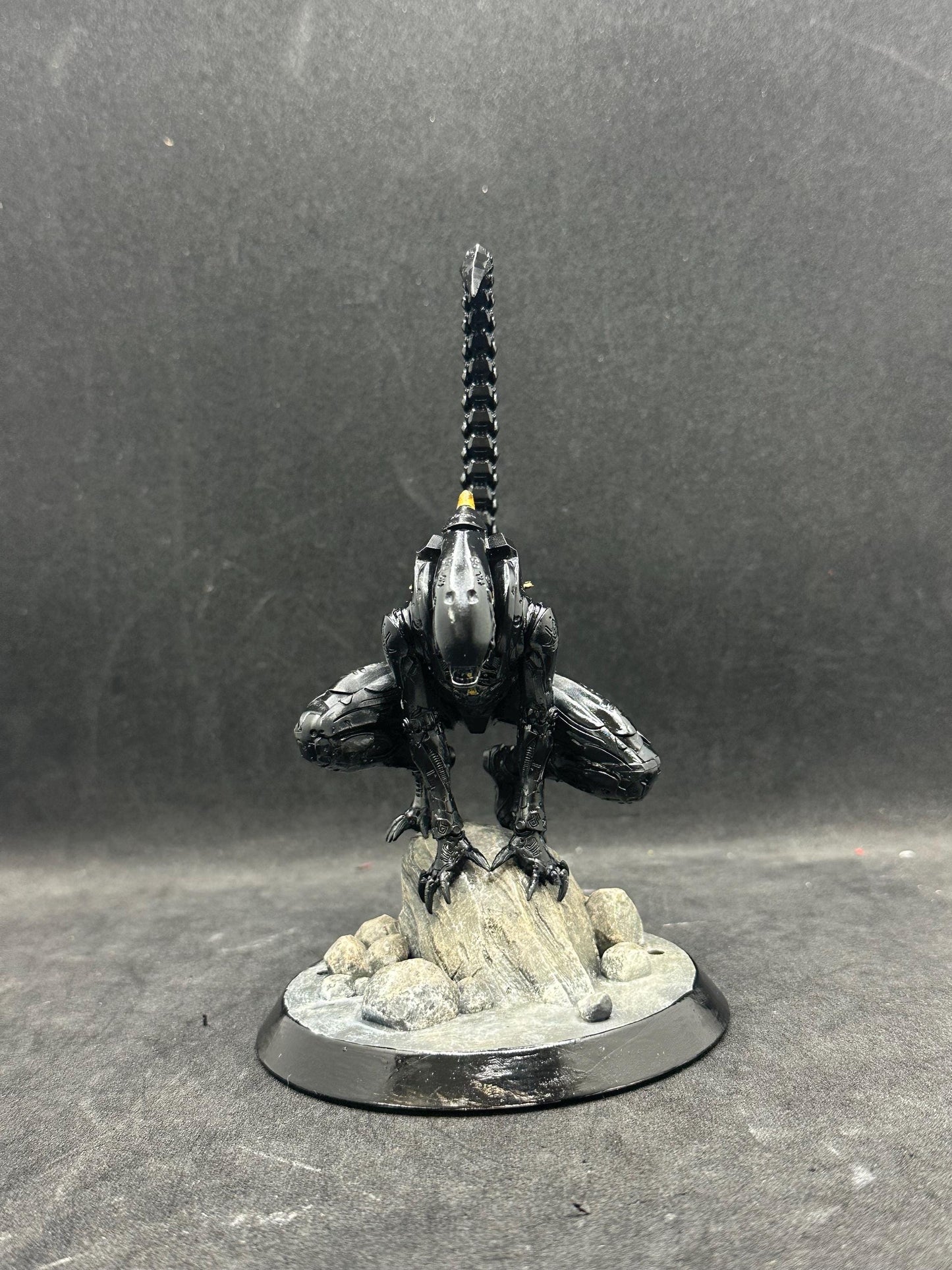 Hand-Painted Mechanical Space Monster – Sci-Fi Alien Cyborg Statue - Resin Art