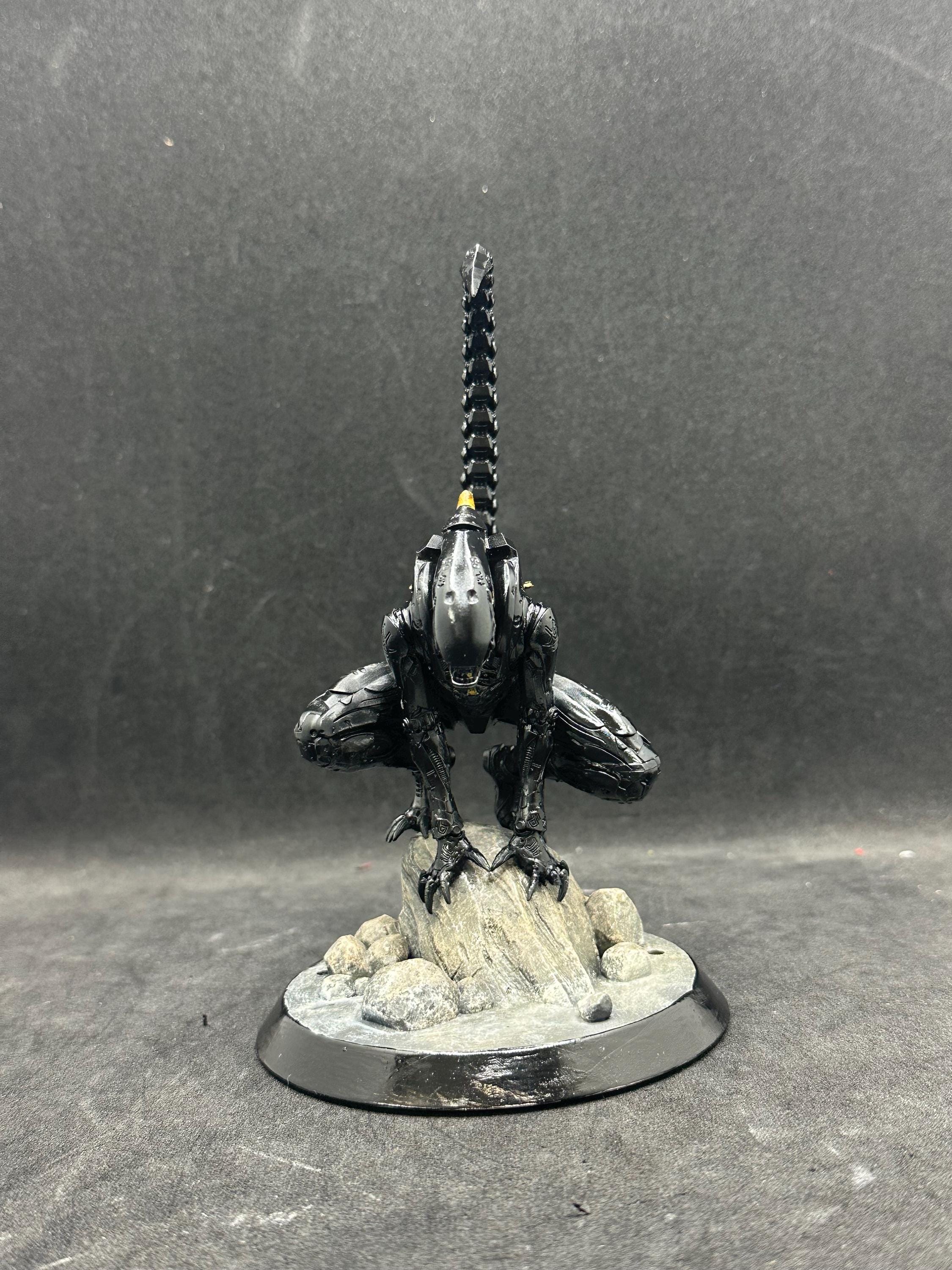 Hand-Painted Mechanical Space Monster – Sci-Fi Alien Cyborg Statue - Resin Art