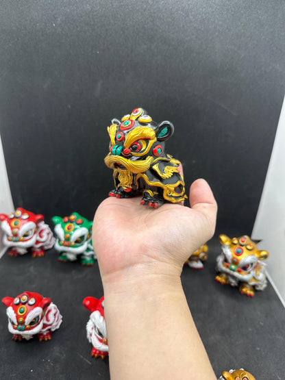 Hand-Painted Resin Fu Lion Statue – Chinese Lion Dance Figurine, Feng Shui Decor
