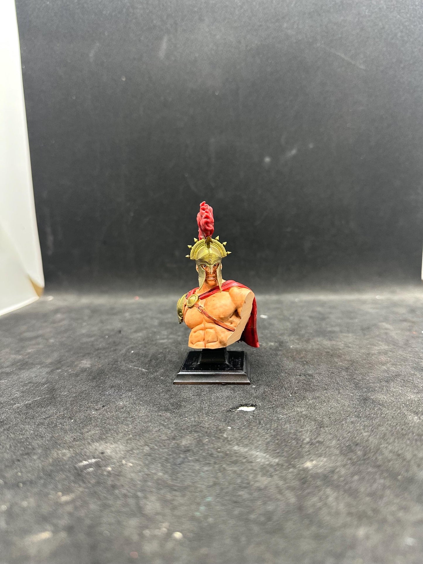 Ancient Warrior Bust Statue – Hand-Painted Resin Figure – Mythology Helmet Sculpture – Gladiator Style Decor Gift