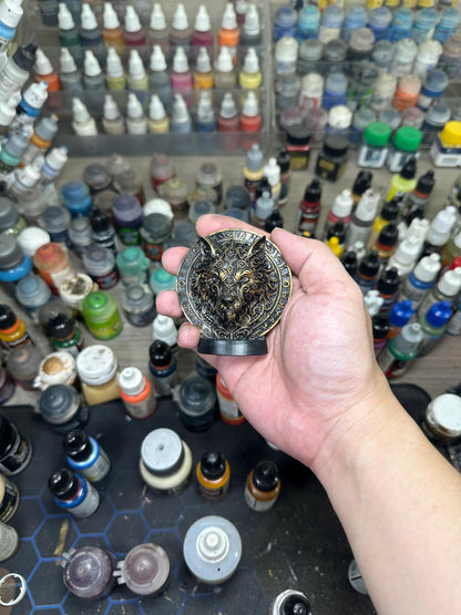Hand-Painted Wolf Medallion – Nordic Mythology Resin Sculpture, Viking Desk Ornament