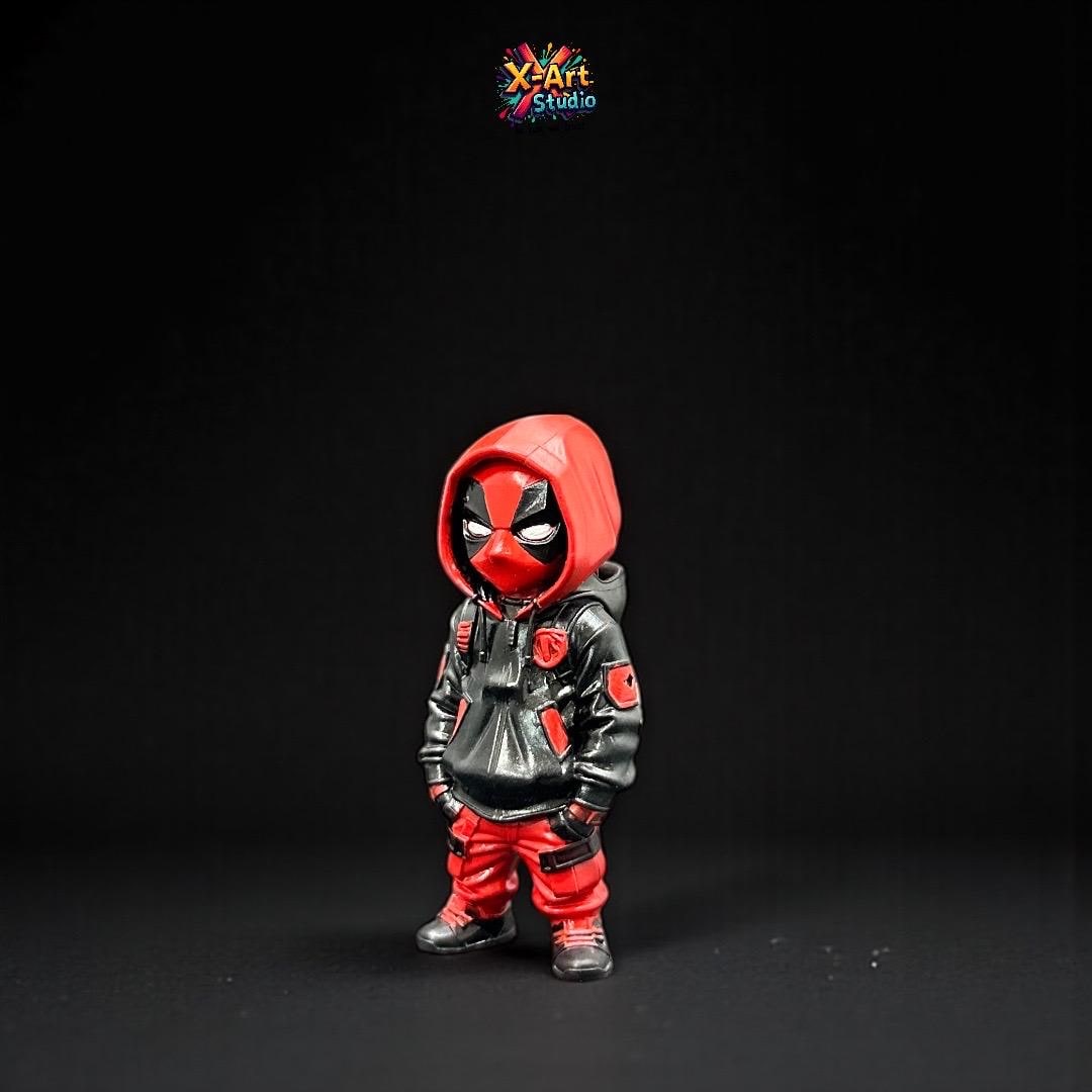 Hand-Painted Deadpool Chibi Figurine – Streetwear Anti-Hero Statue, Comic Collectible Desk Decor