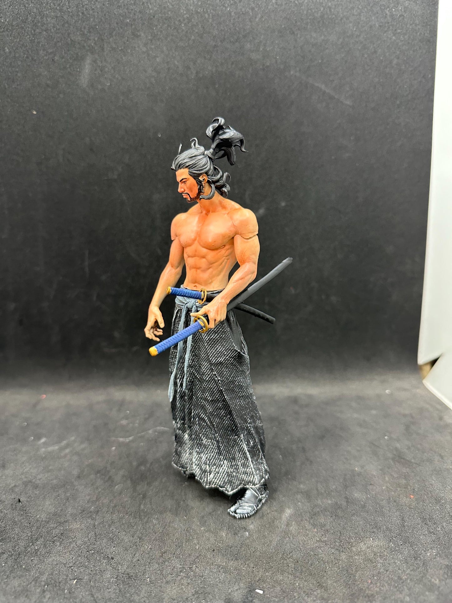 Hand Painted Samurai Statue – Miyamoto Musashi Inspired Swordsman, Ronin Warrior Figurine, Japanese Bushido Decor