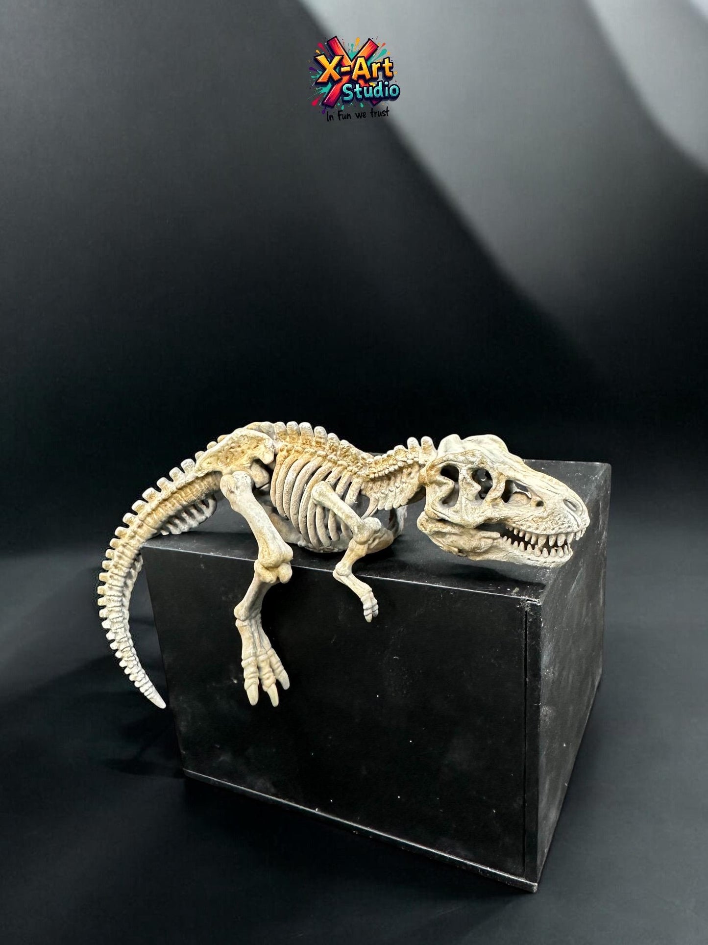 Dinosaur Skeleton Corner Decor – T-Rex Fossil Statue – Desk Setup Accessory – Monitor Corner Display – Resin Miniature – Gamer Room Decor