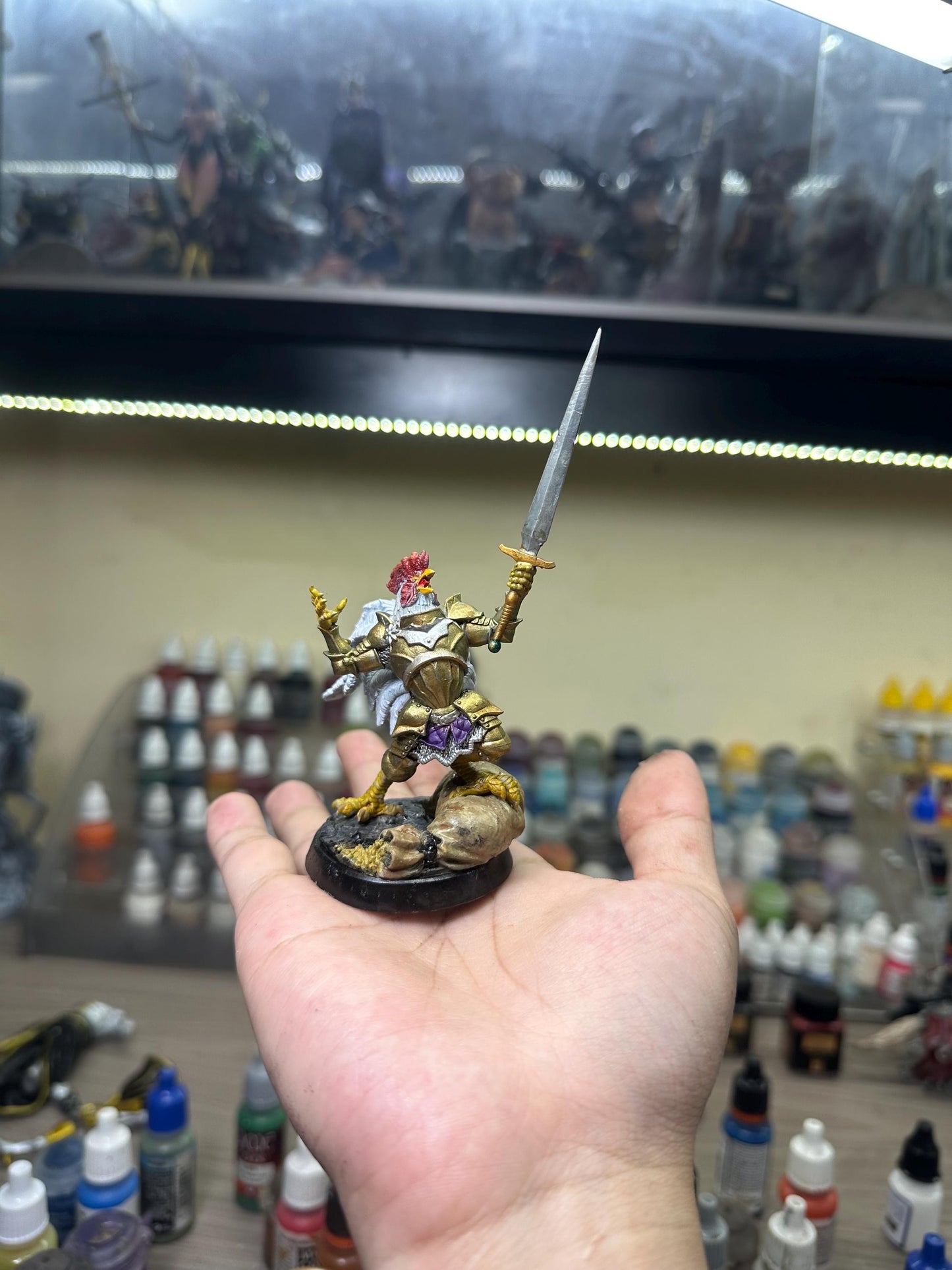 Hand Painted Chicken Knight Figurine – Fantasy Warrior Statue, Funny Medieval Tabletop RPG Decor