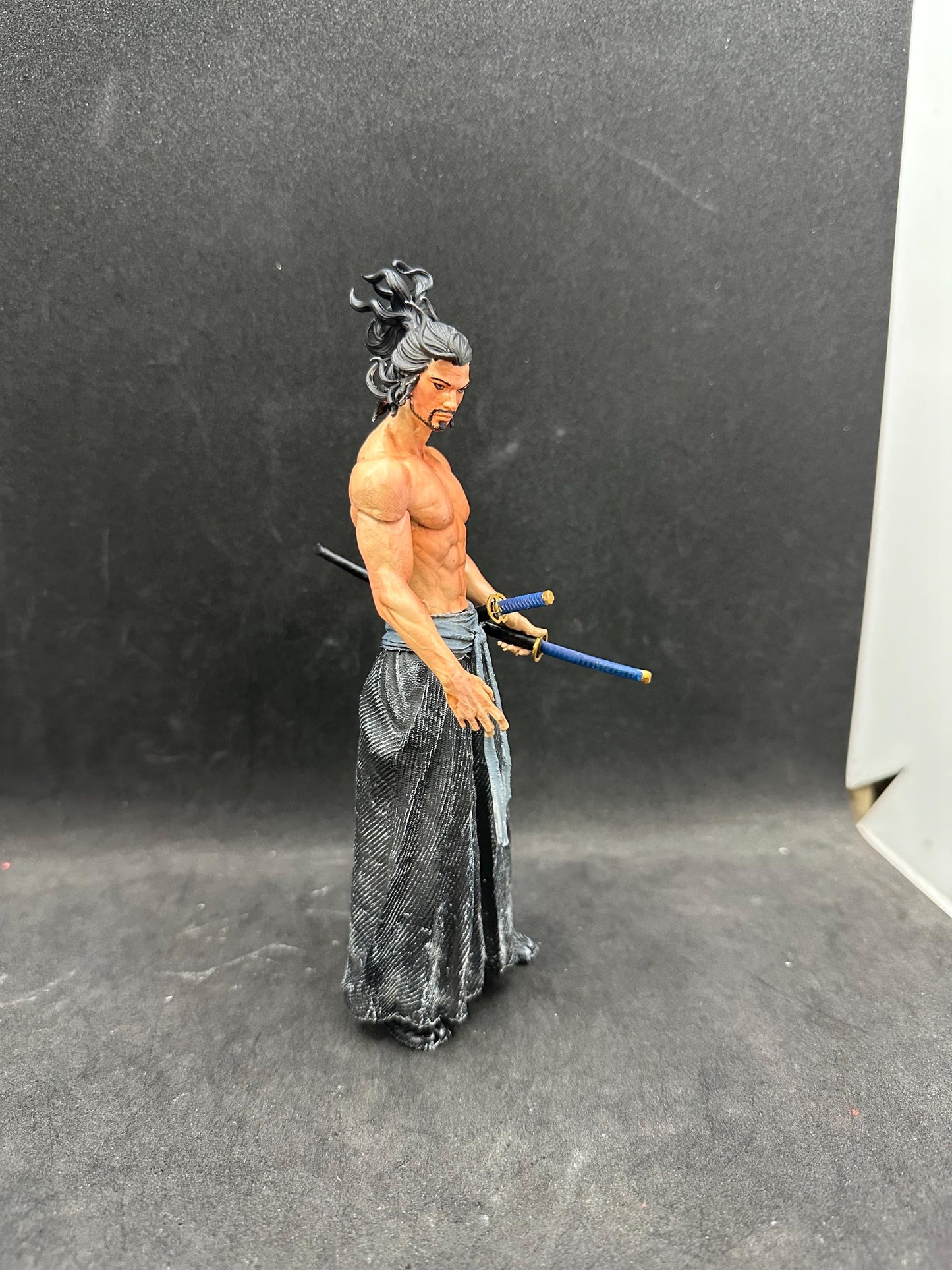 Hand Painted Samurai Statue – Miyamoto Musashi Inspired Swordsman, Ronin Warrior Figurine, Japanese Bushido Decor
